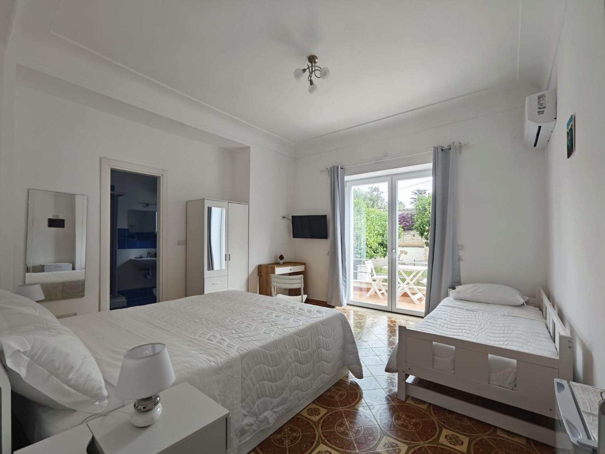 Отель Casa Ferraro Marina Grande  Экстерьер фото