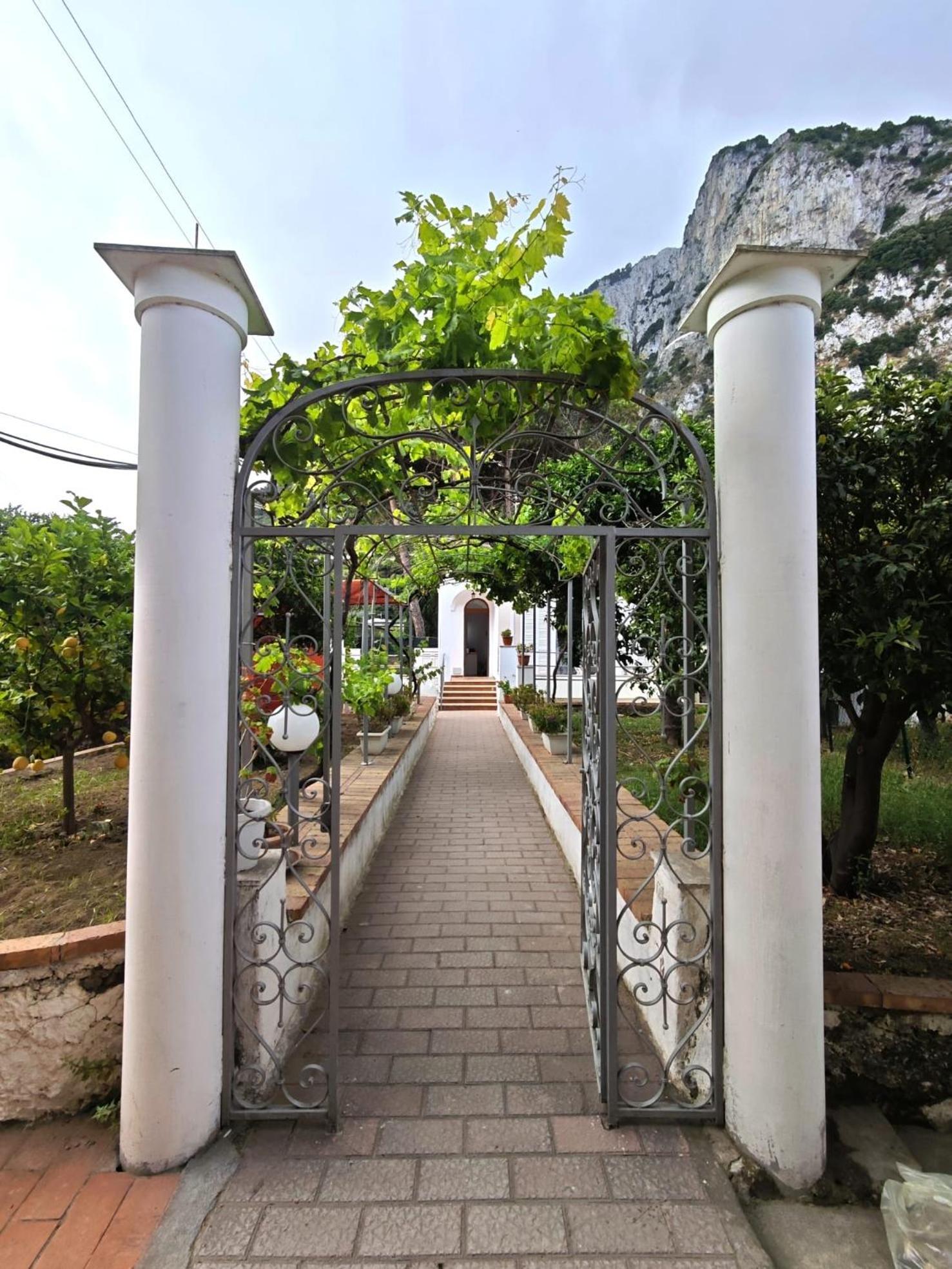 Отель Casa Ferraro Marina Grande  Экстерьер фото